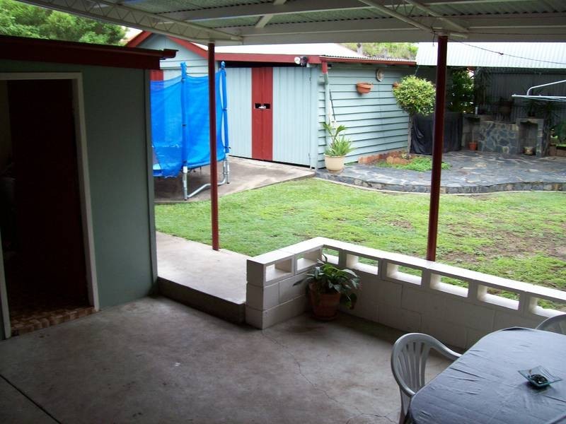 18 Canning Street, North Ipswich QLD 4305