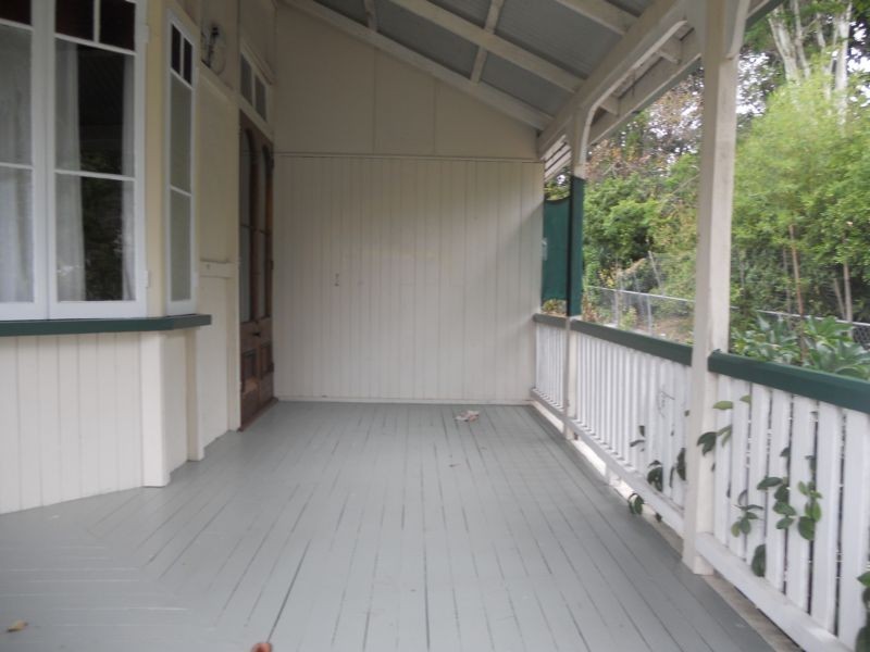 1 Chelmsford Avenue, Ipswich QLD 4305