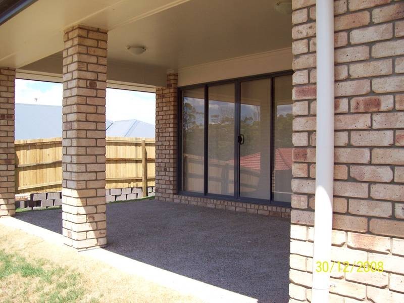 6 Oprah Court, Brassall QLD 4305