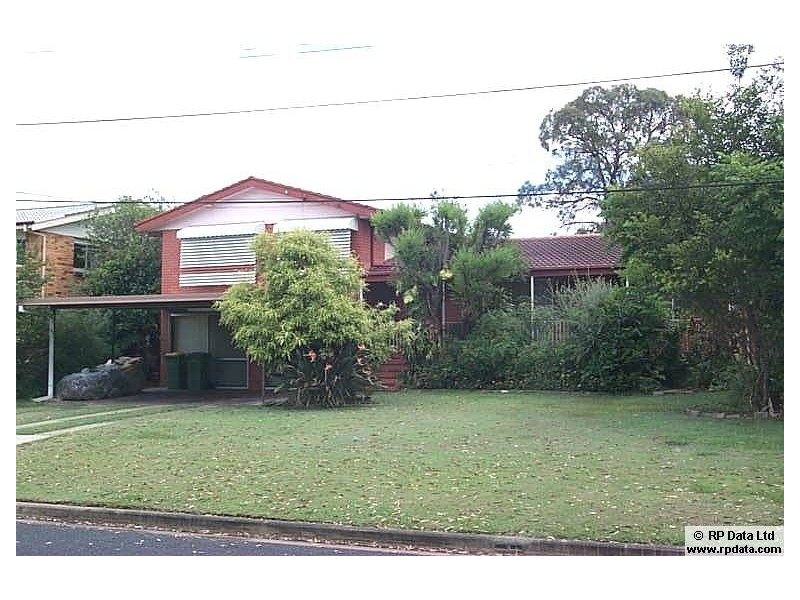 5 Cornwall Street, Eastern Heights QLD 4305