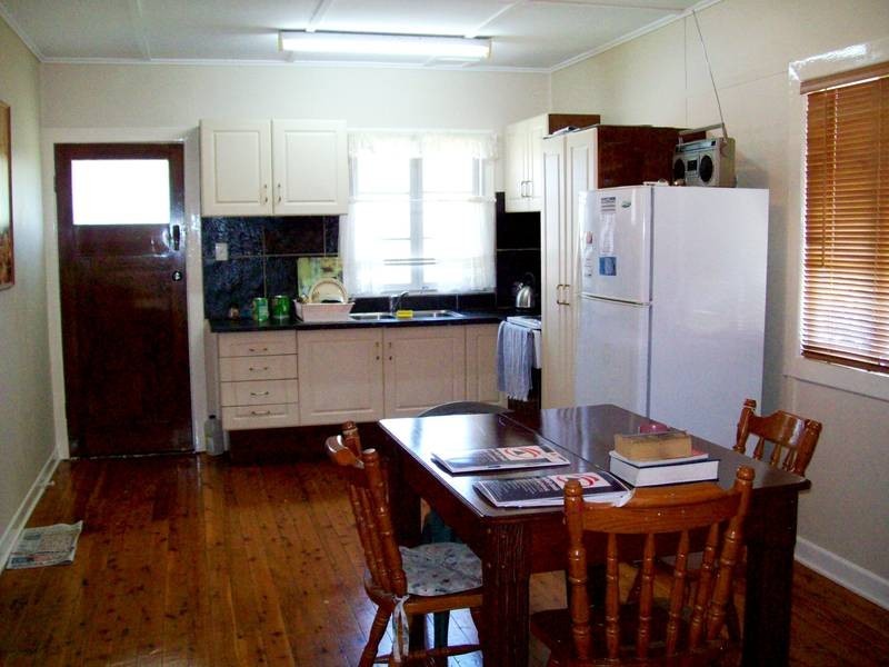 One Mile QLD 4305