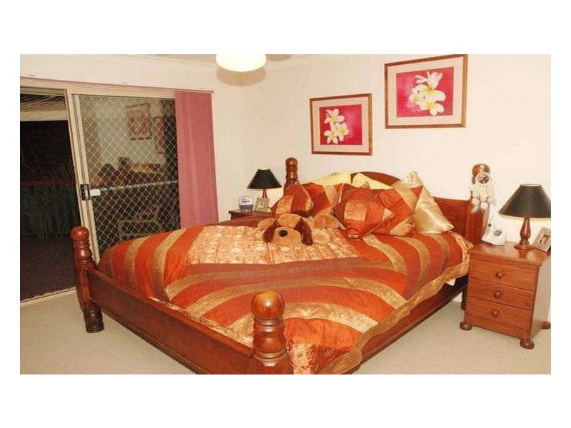 3 Sonya Court, Eatons Hill QLD 4037