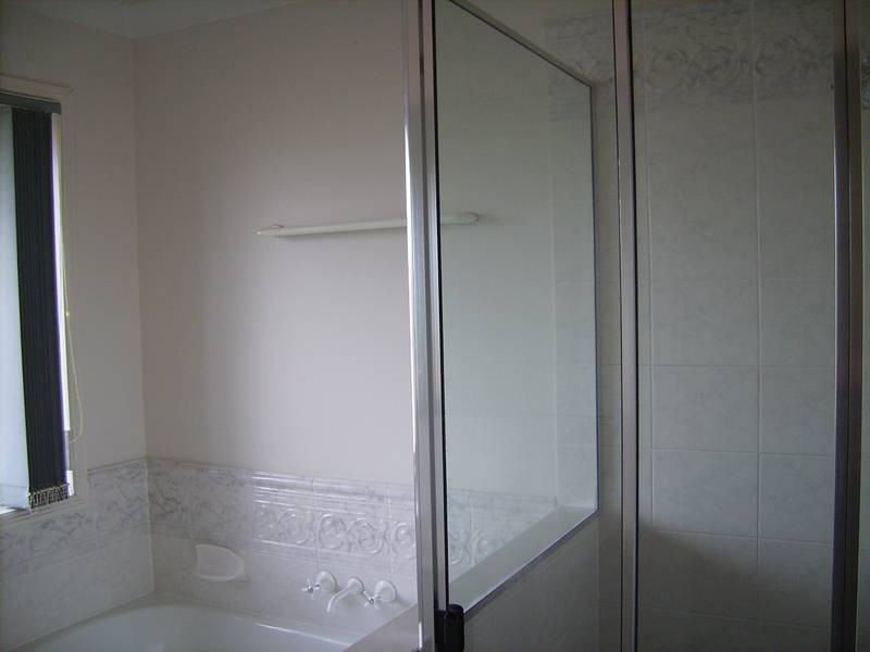 3 Sonya Court, Eatons Hill QLD 4037