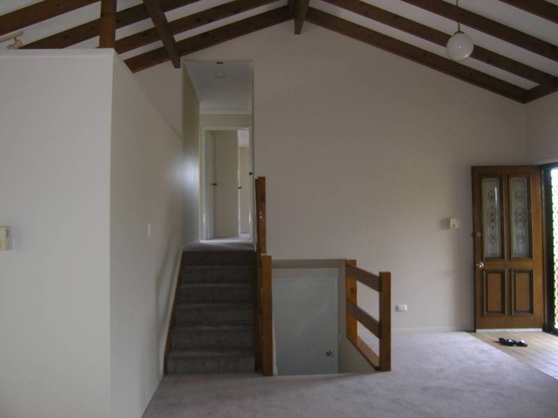 6 Jocasta Court, Eatons Hill QLD 4037