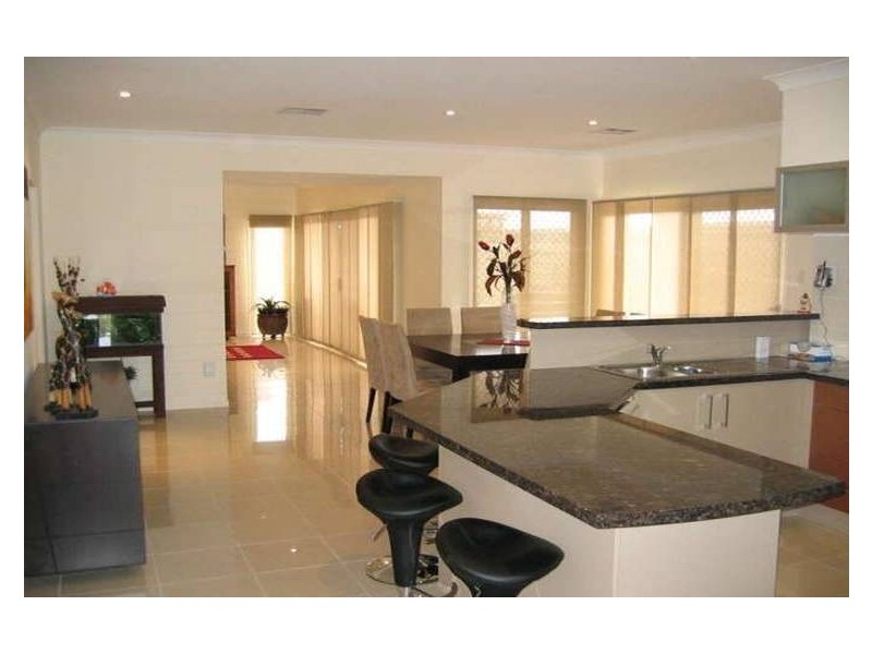 North Lakes QLD 4509