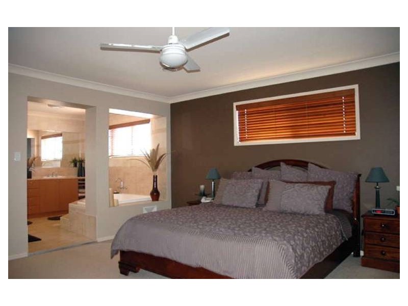 10 Taun Court, Albany Creek QLD 4035
