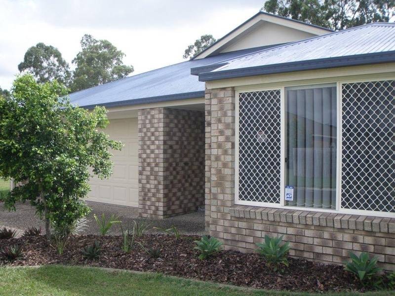 15 Grevillea Place, Bridgeman Downs QLD 4035