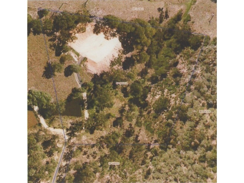 4 Kelso Court, Clear Mountain QLD 4500