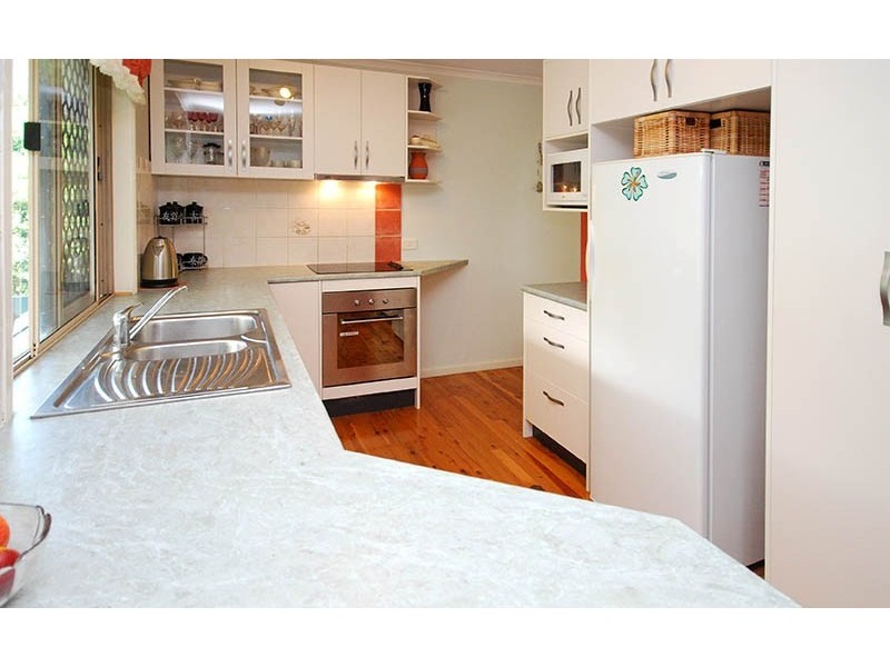 18 Kingfisher Street, Albany Creek QLD 4035