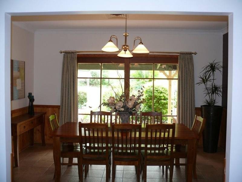 2 Beech Drive, Cashmere QLD 4500