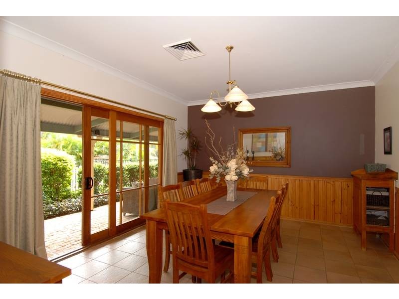 2 Beech Drive, Cashmere QLD 4500