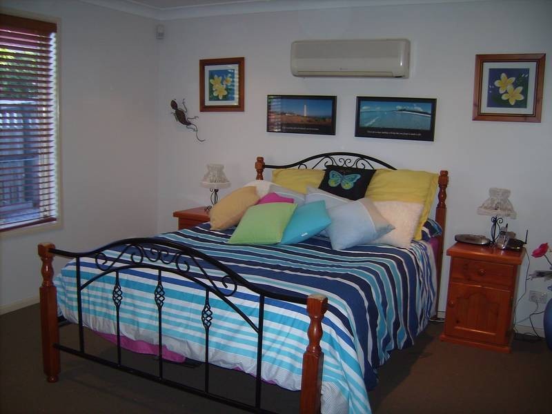 5 Bettina Street, Eatons Hill QLD 4037