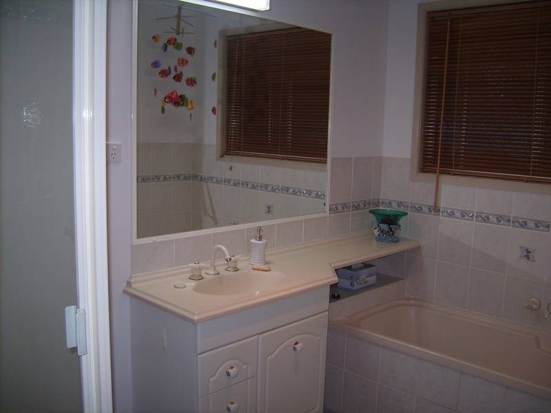 5 Bettina Street, Eatons Hill QLD 4037