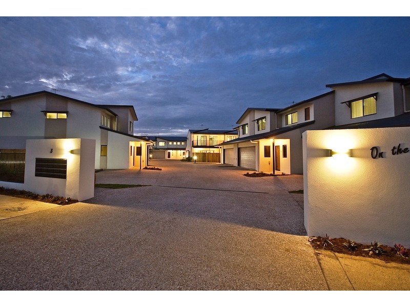 8 James Cash Court, Albany Creek QLD 4035