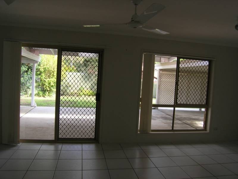 25 Thiess Drive, Albany Creek QLD 4035