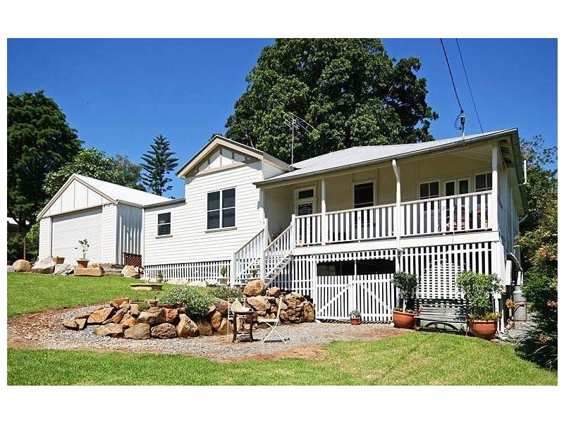 7 Lindsay Road, Mount Glorious QLD 4520