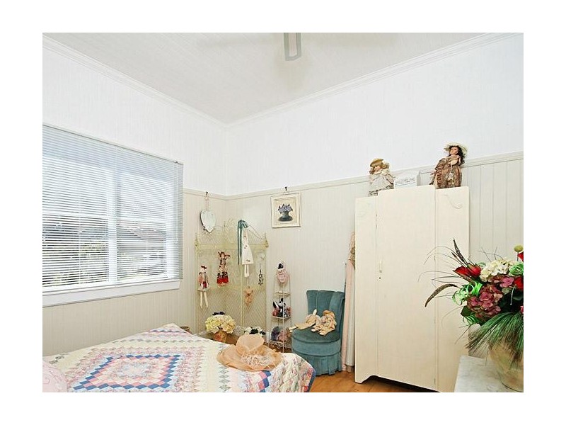 7 Lindsay Road, Mount Glorious QLD 4520