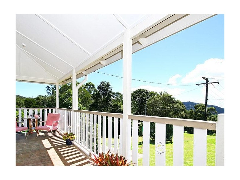 7 Lindsay Road, Mount Glorious QLD 4520