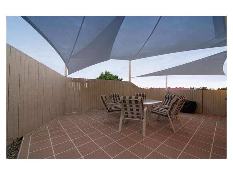 12 Diana Court, Eatons Hill QLD 4037