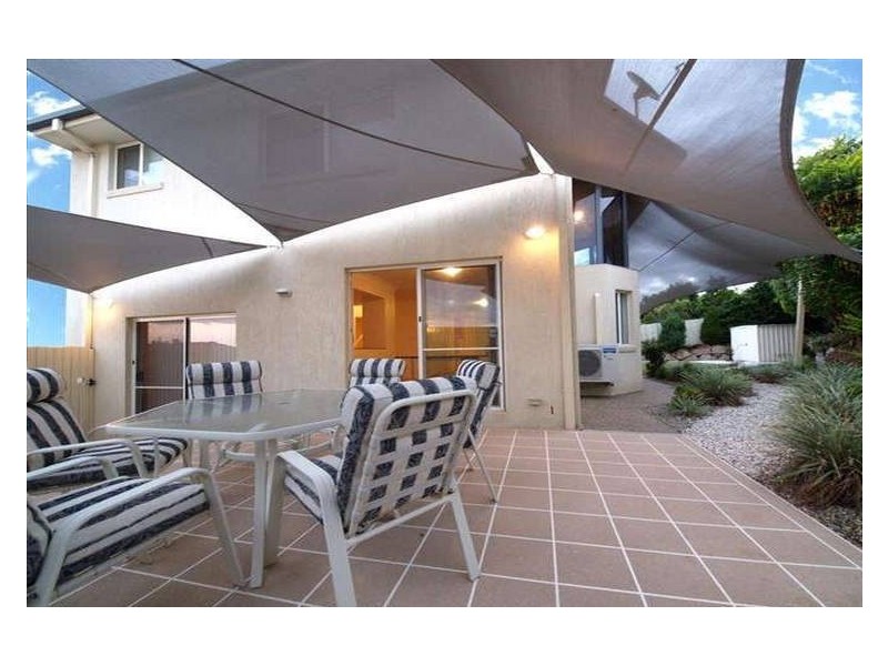 12 Diana Court, Eatons Hill QLD 4037