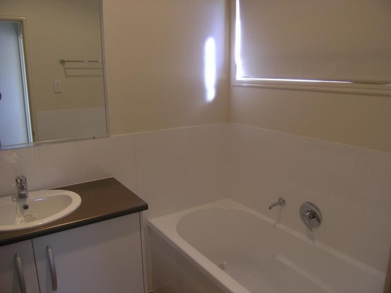 1 Melia Court, Eatons Hill QLD 4037