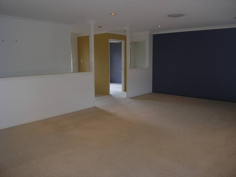 Eatons Hill QLD 4037