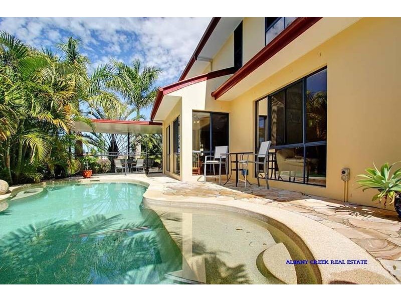 9 Paradise Court, Eatons Hill QLD 4037