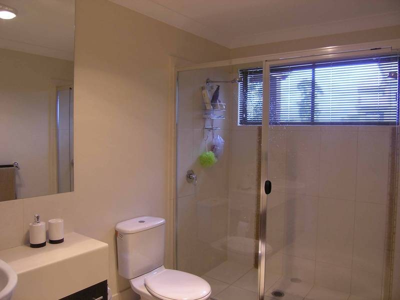 2 Starina Court, Eatons Hill QLD 4037