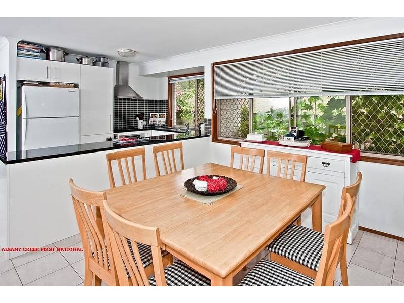 3 River Oaks Drive, Eatons Hill QLD 4037