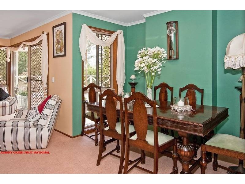 3 River Oaks Drive, Eatons Hill QLD 4037