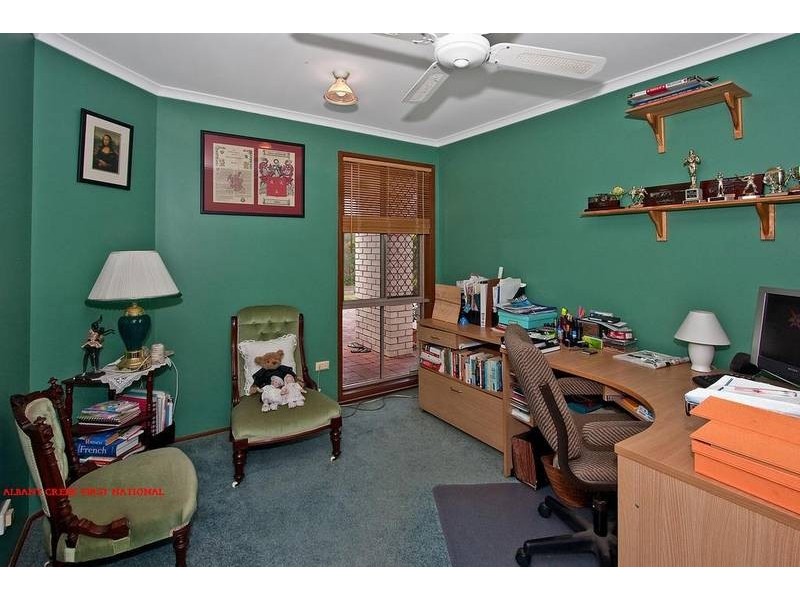 3 River Oaks Drive, Eatons Hill QLD 4037