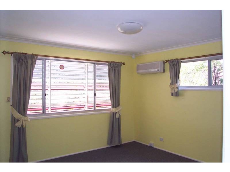 39 Folkstone Avenue, Albany Creek QLD 4035