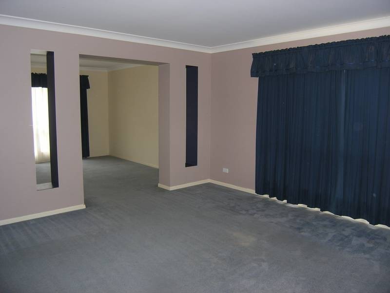 4 Elderberry Court, Eatons Hill QLD 4037