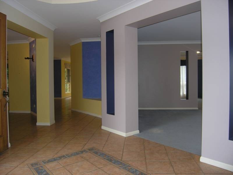 4 Elderberry Court, Eatons Hill QLD 4037