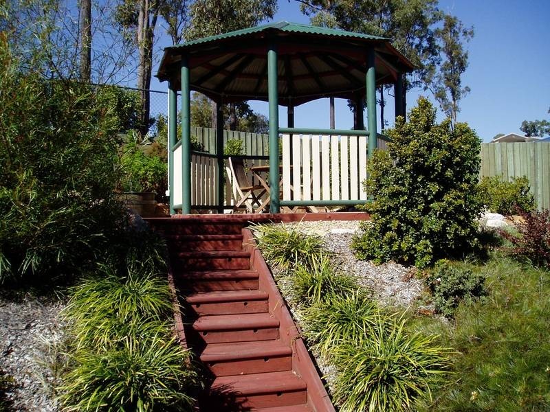 4 Elderberry Court, Eatons Hill QLD 4037