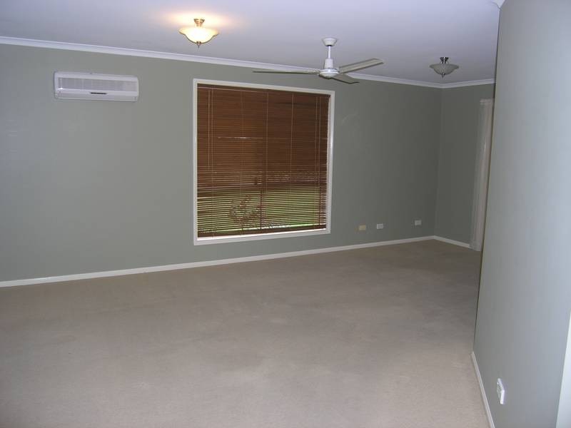 17 Saraband Drive, Eatons Hill QLD 4037