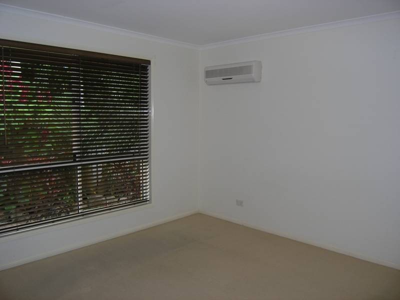 17 Saraband Drive, Eatons Hill QLD 4037