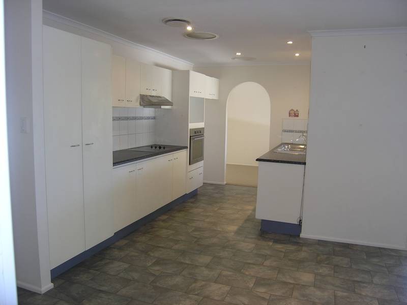 7 Forest Court, Albany Creek QLD 4035