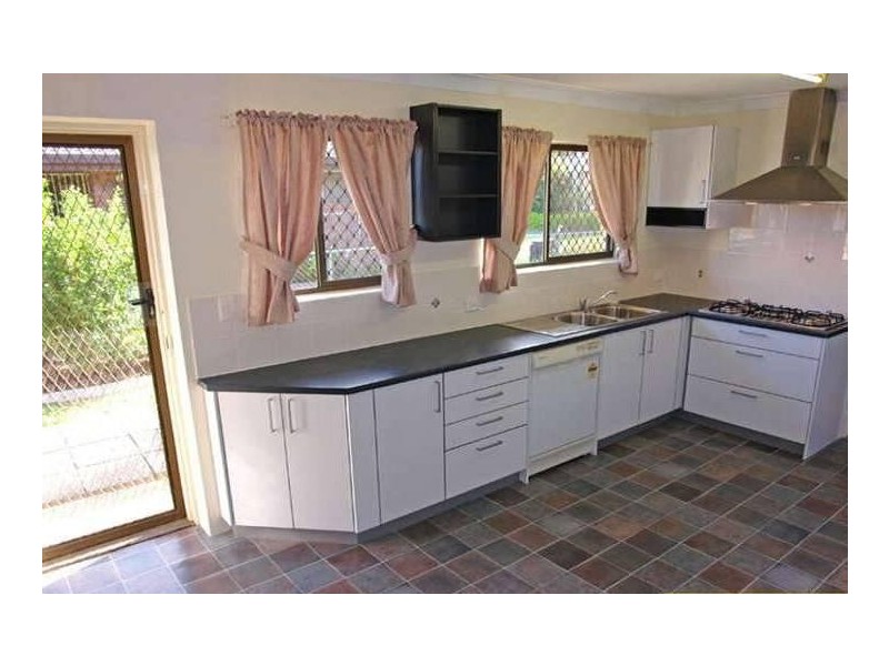 1 Carroo Court, Albany Creek QLD 4035