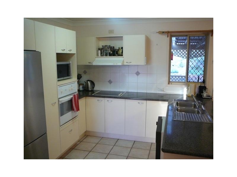 6 Sonya Court, Eatons Hill QLD 4037