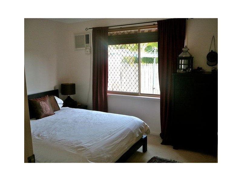 6 Sonya Court, Eatons Hill QLD 4037