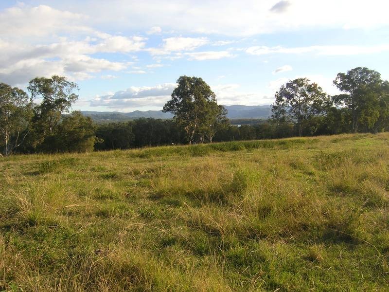 5 Andrew Clarke Road, Whiteside QLD 4503
