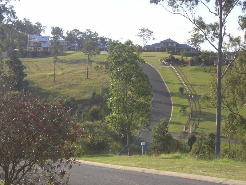 5 Andrew Clarke Road, Whiteside QLD 4503