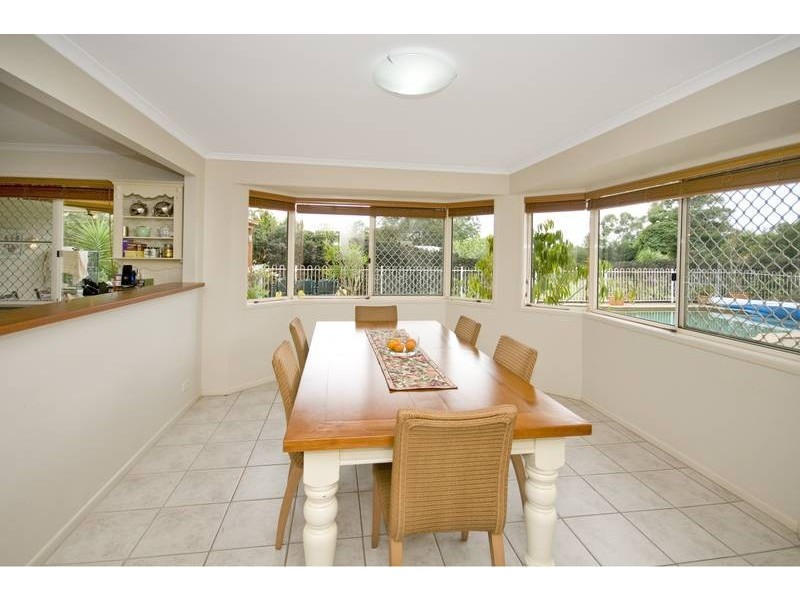 2 Ashleigh Court, Eatons Hill QLD 4037