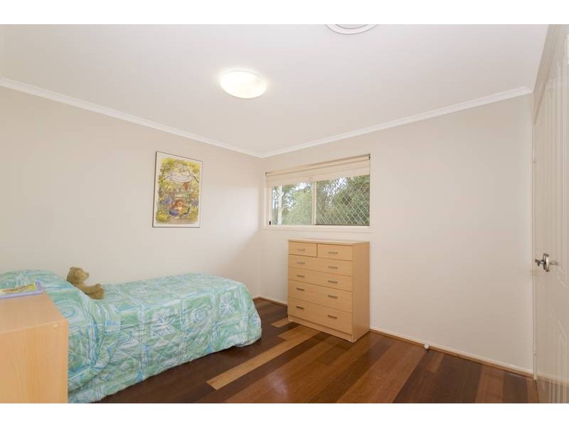 2 Ashleigh Court, Eatons Hill QLD 4037