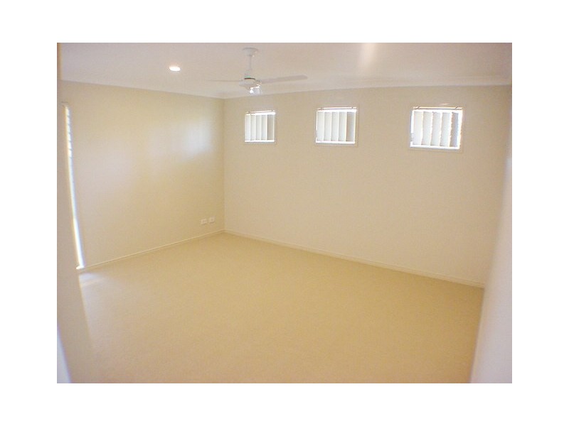 11 Corowa Court, Eatons Hill QLD 4037