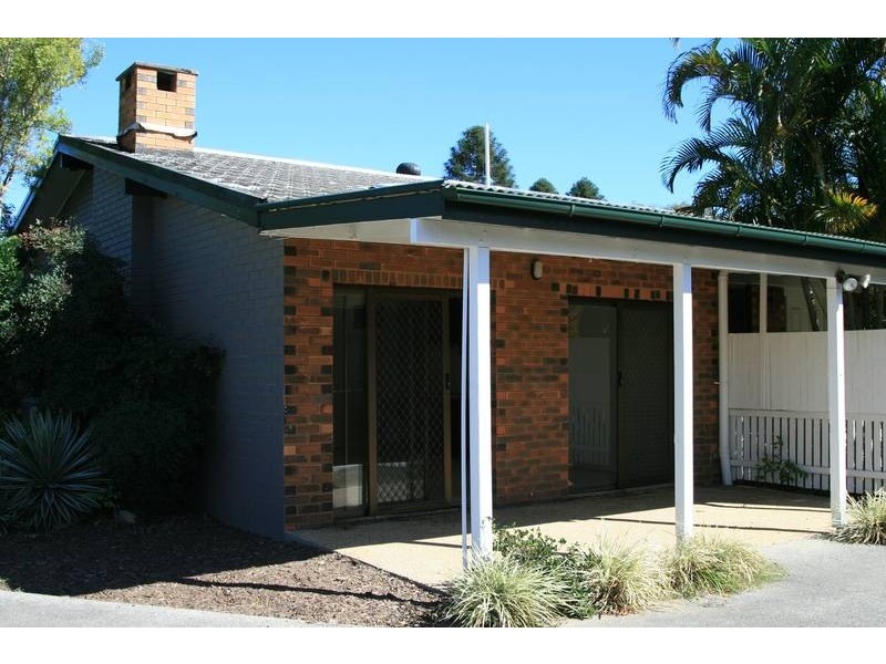 5c Coolabah Crescent, Bridgeman Downs QLD 4035