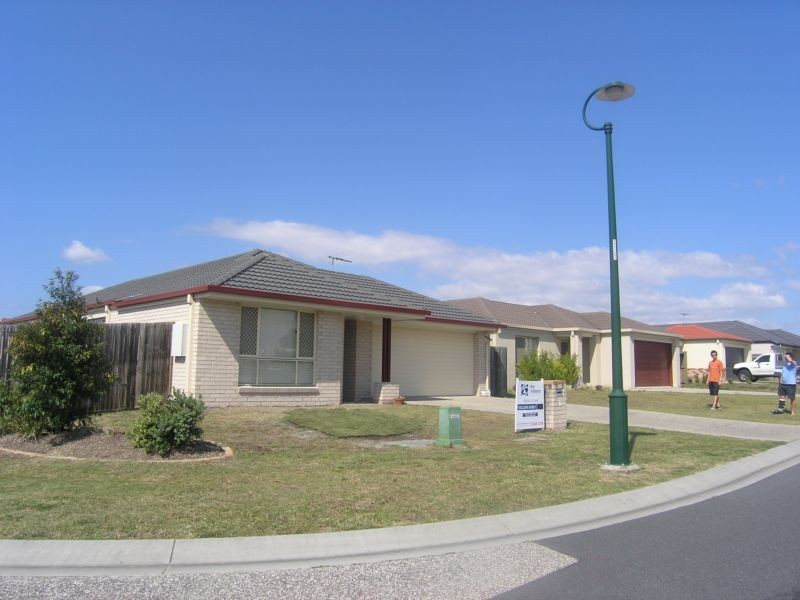 8 Corsair Circuit, Bray Park QLD 4500