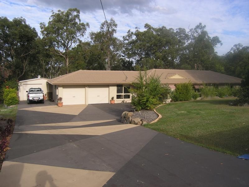 24 Whimbrel Street, Warner QLD 4500