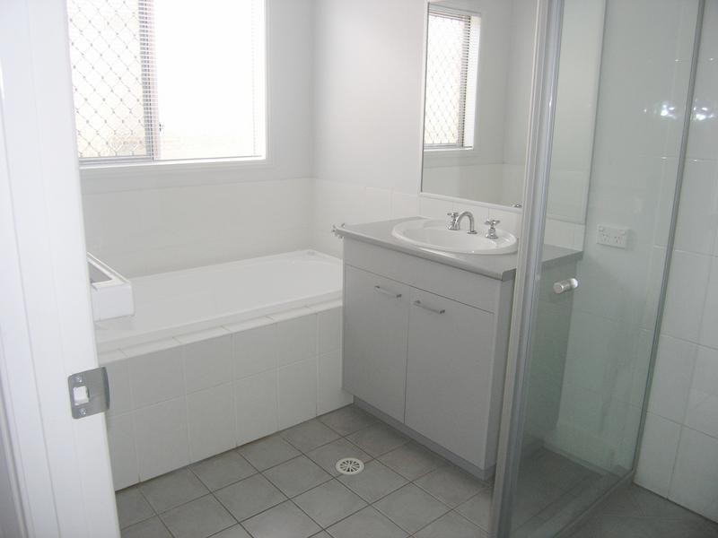 12 Hudson Court, Warner QLD 4500